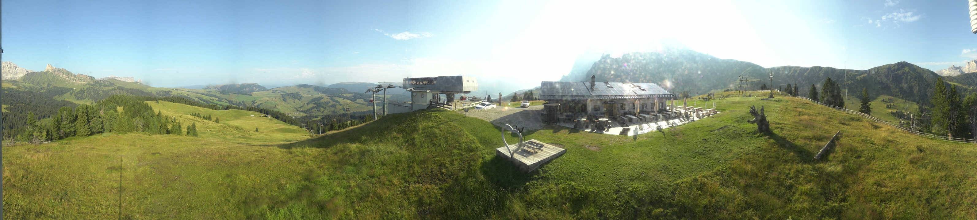 Archived image Webcam Alpe di Siusi - Top station Florianlift