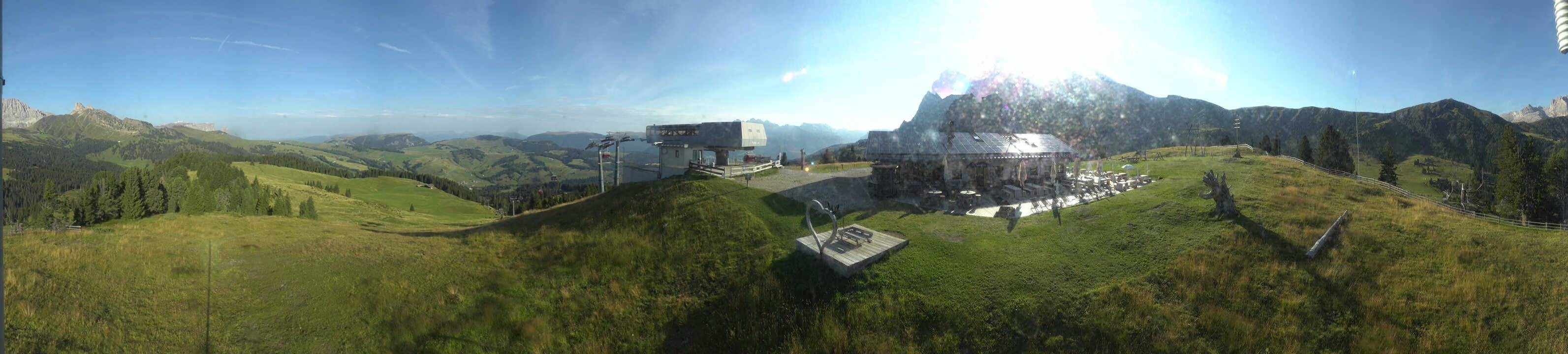 Archived image Webcam Alpe di Siusi - Top station Florianlift