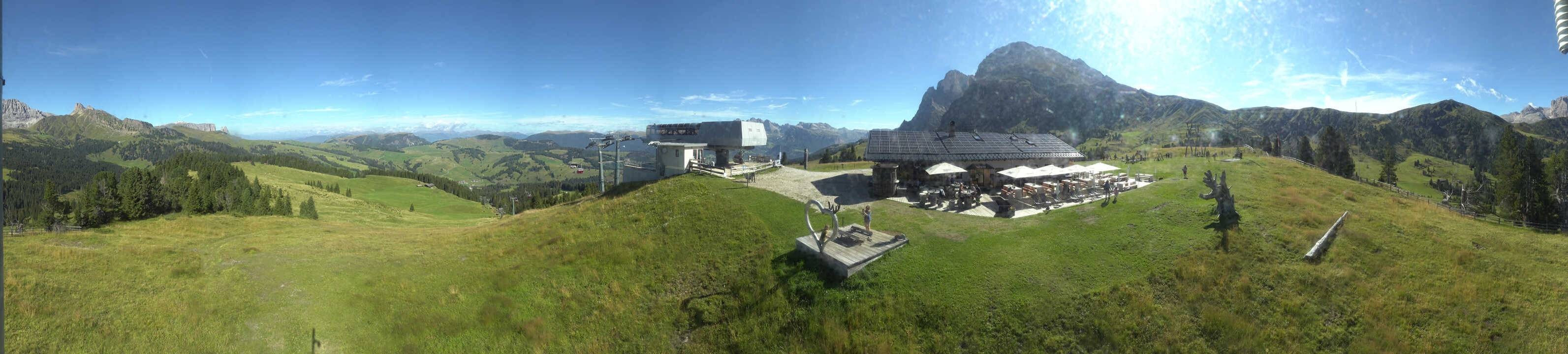 Archived image Webcam Alpe di Siusi - Top station Florianlift