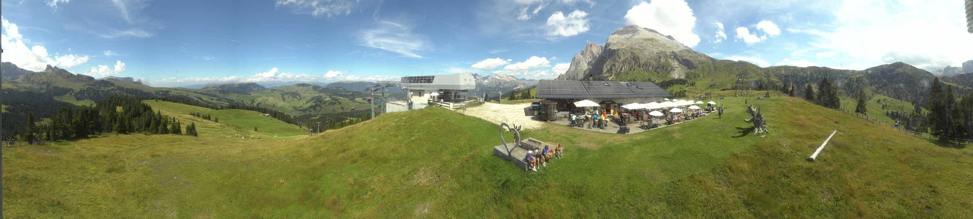 Archived image Webcam Alpe di Siusi - Top station Florianlift