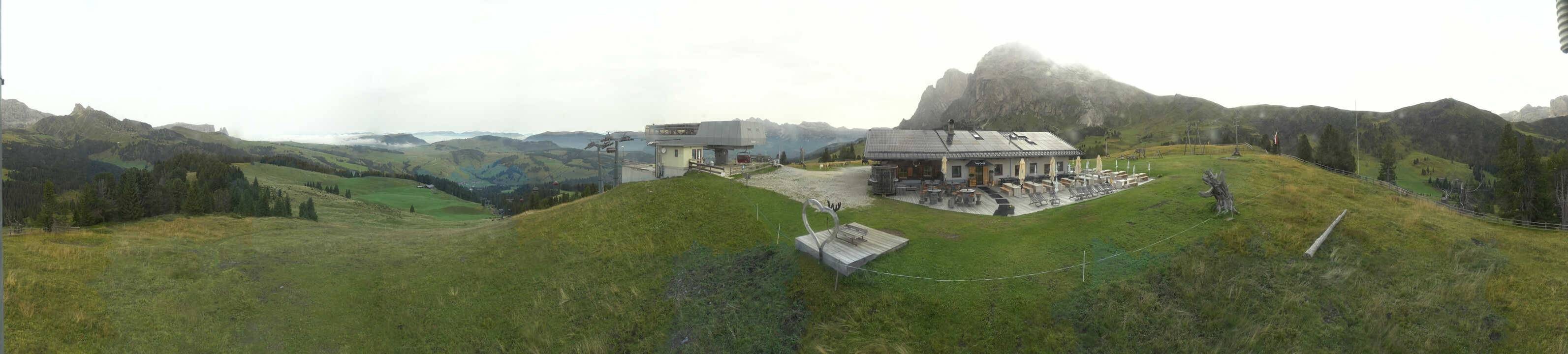 Archived image Webcam Alpe di Siusi - Top station Florianlift