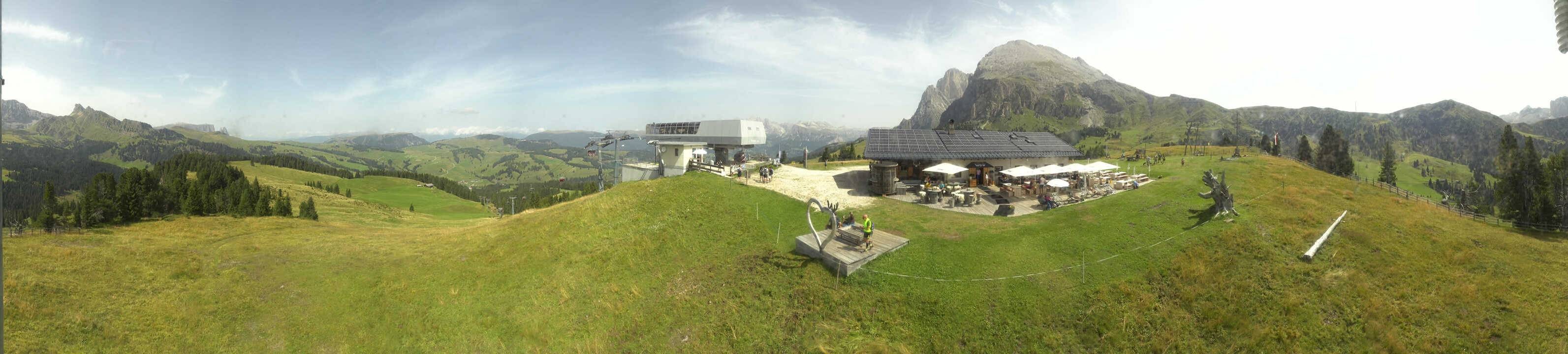 Archived image Webcam Alpe di Siusi - Top station Florianlift