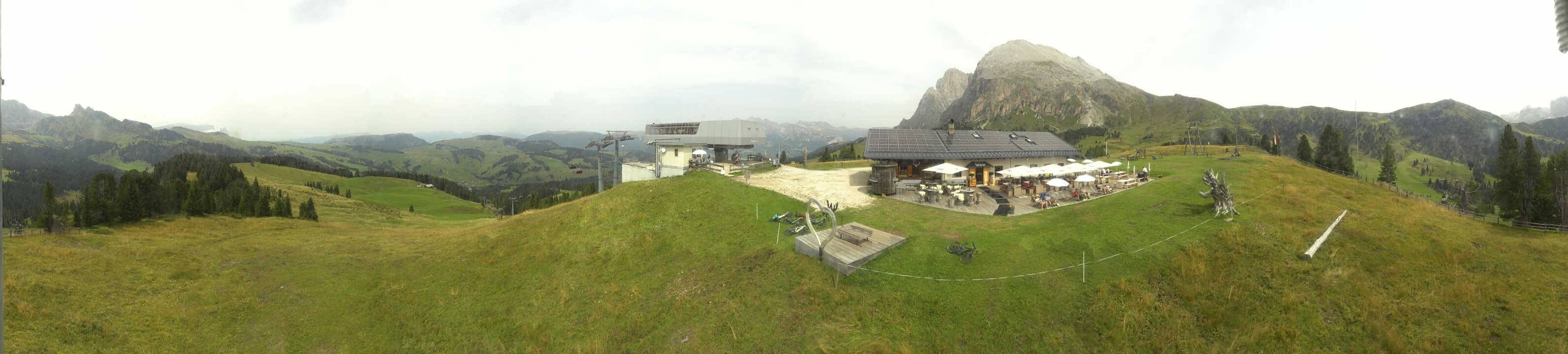 Archived image Webcam Alpe di Siusi - Top station Florianlift