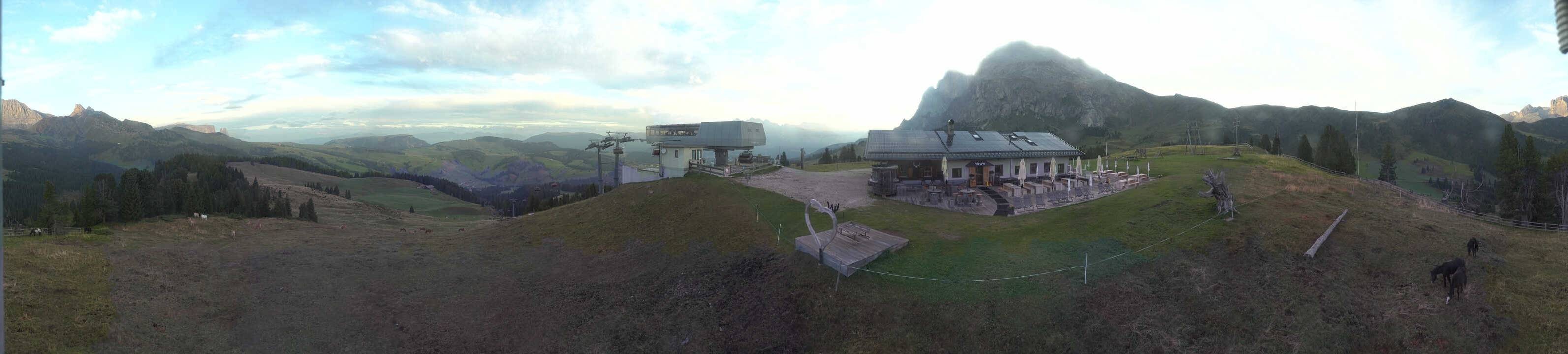 Archived image Webcam Alpe di Siusi - Top station Florianlift