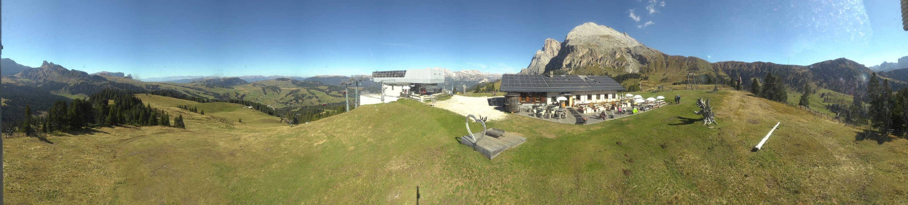 Archived image Webcam Alpe di Siusi - Top station Florianlift