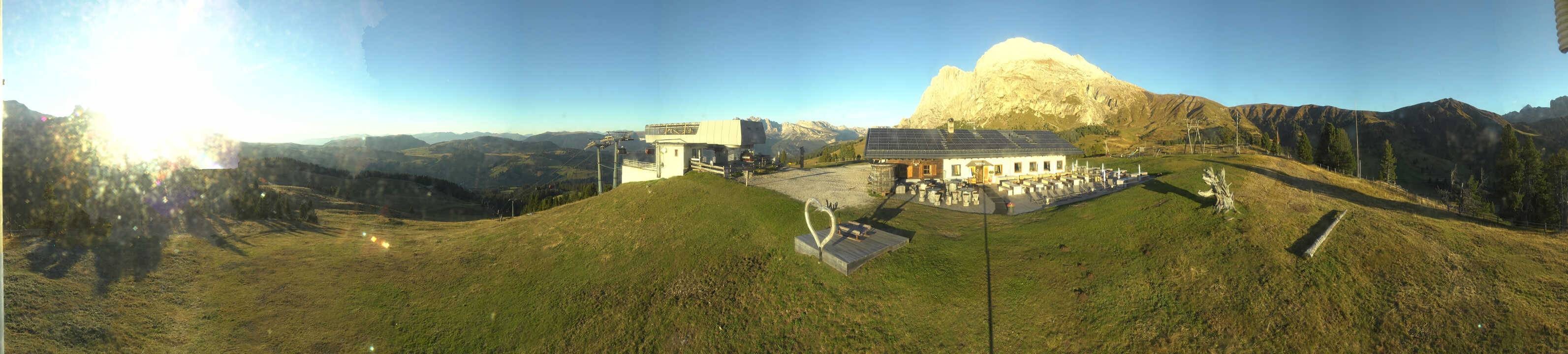 Archived image Webcam Alpe di Siusi - Top station Florianlift