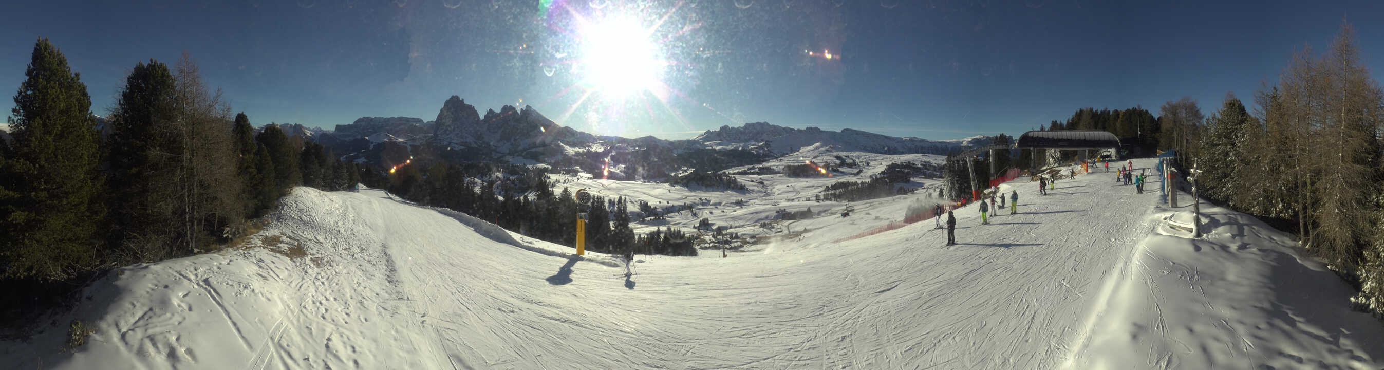 Archiv Foto Webcam Blick über Seiser Alm – Mezdi Bergstation