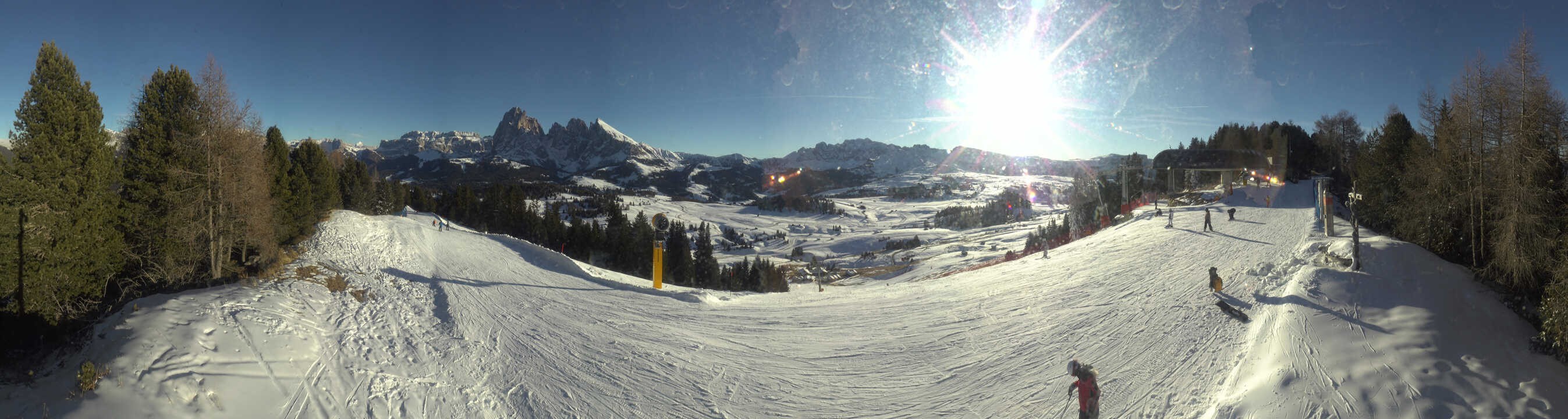 Archiv Foto Webcam Blick über Seiser Alm – Mezdi Bergstation