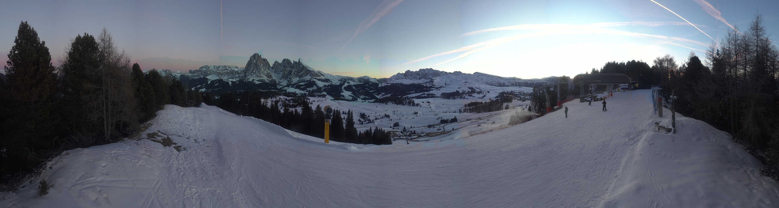 Archiv Foto Webcam Blick über Seiser Alm – Mezdi Bergstation