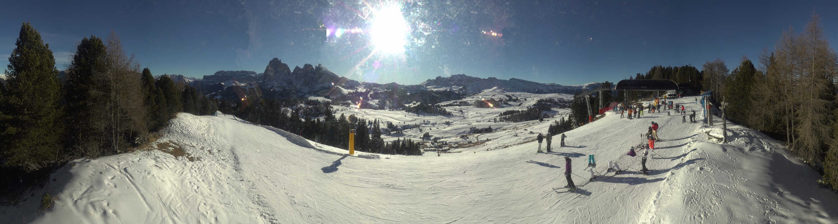 Archiv Foto Webcam Blick über Seiser Alm – Mezdi Bergstation