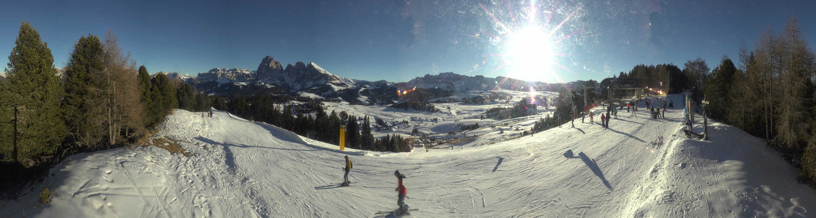 Archiv Foto Webcam Blick über Seiser Alm – Mezdi Bergstation