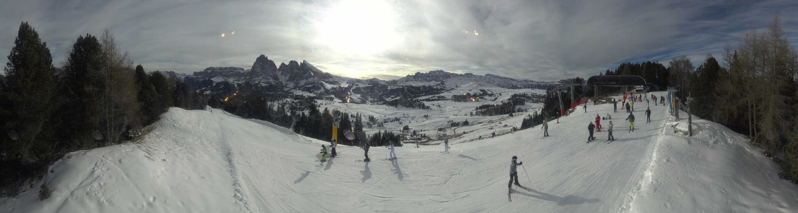 Archiv Foto Webcam Blick über Seiser Alm – Mezdi Bergstation