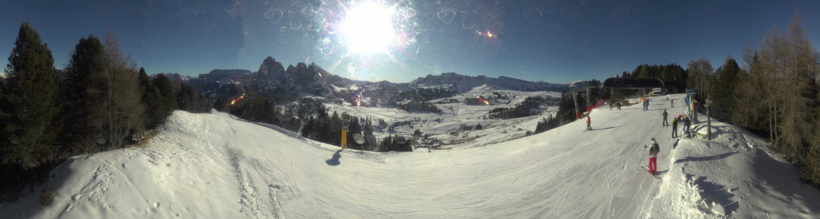 Archiv Foto Webcam Blick über Seiser Alm – Mezdi Bergstation
