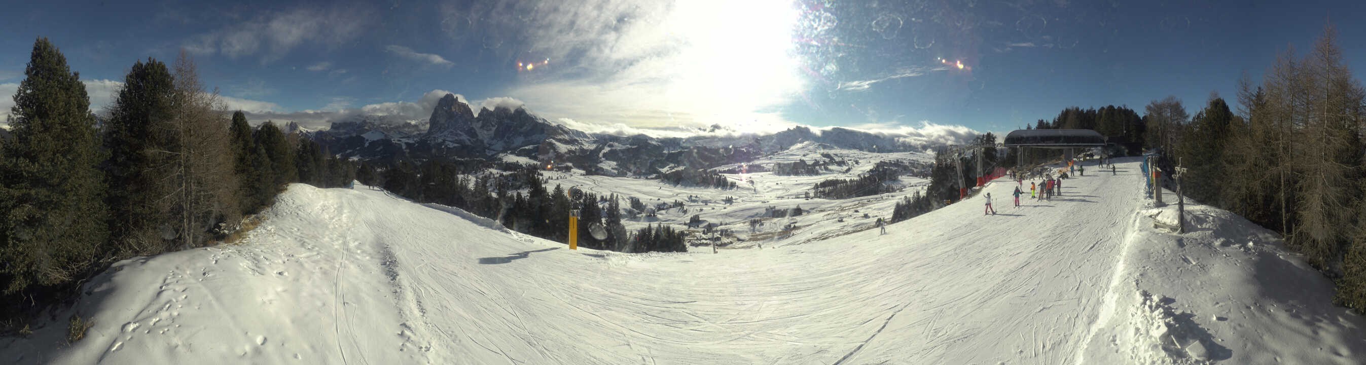 Archiv Foto Webcam Blick über Seiser Alm – Mezdi Bergstation