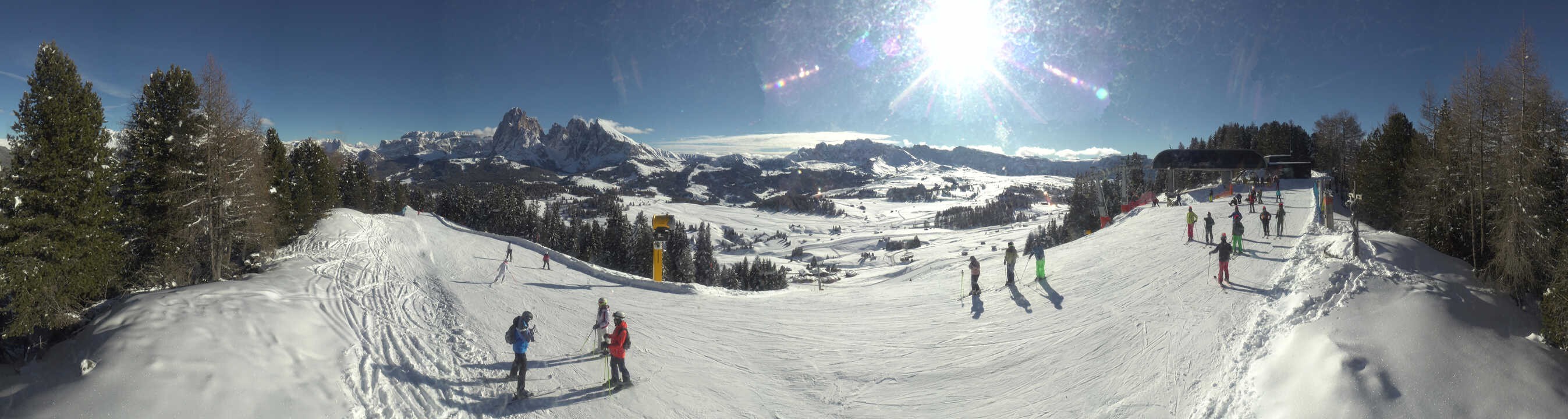 Archiv Foto Webcam Blick über Seiser Alm – Mezdi Bergstation