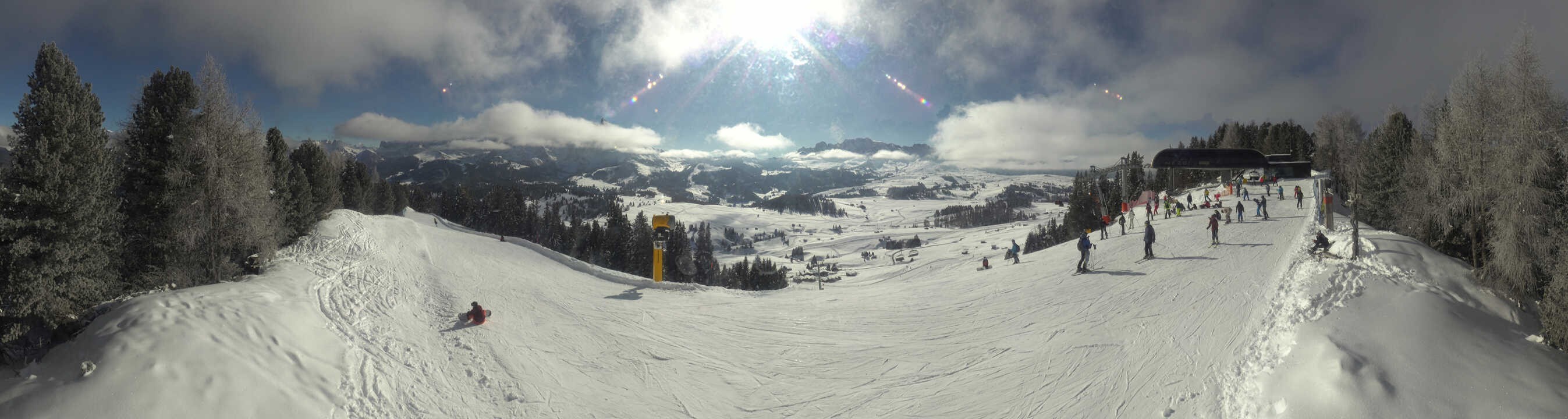 Archiv Foto Webcam Blick über Seiser Alm – Mezdi Bergstation