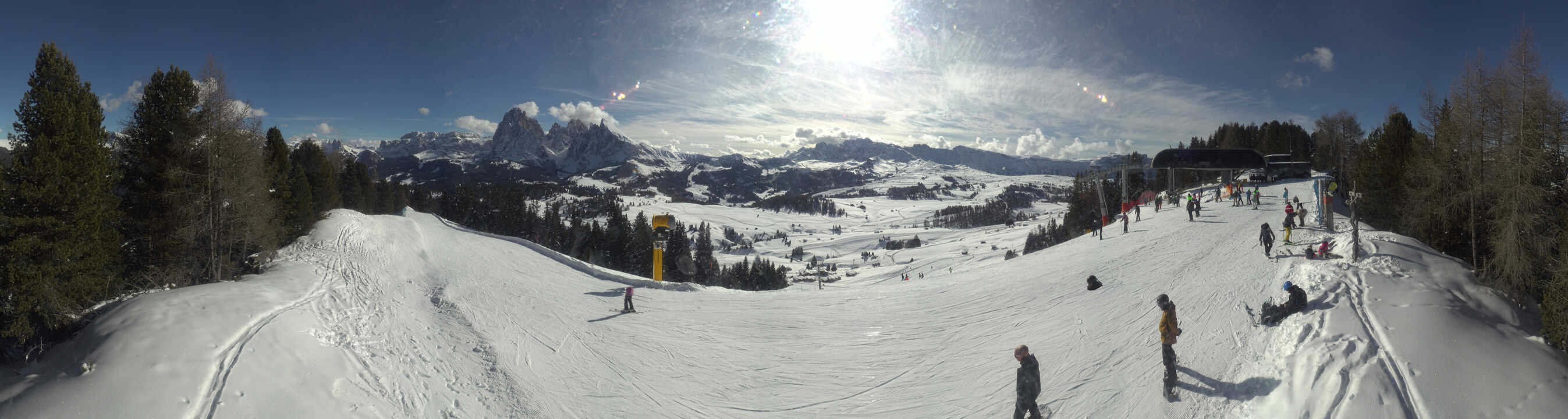 Archiv Foto Webcam Blick über Seiser Alm – Mezdi Bergstation