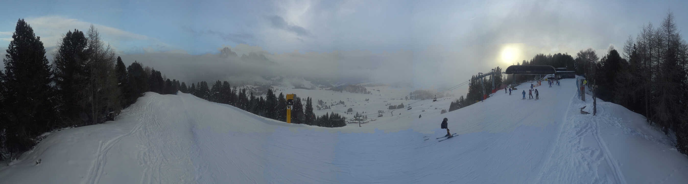 Archiv Foto Webcam Blick über Seiser Alm – Mezdi Bergstation