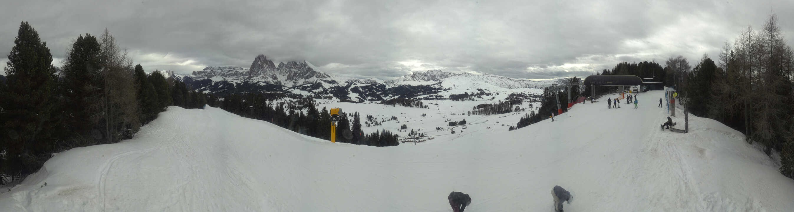 Archiv Foto Webcam Blick über Seiser Alm – Mezdi Bergstation