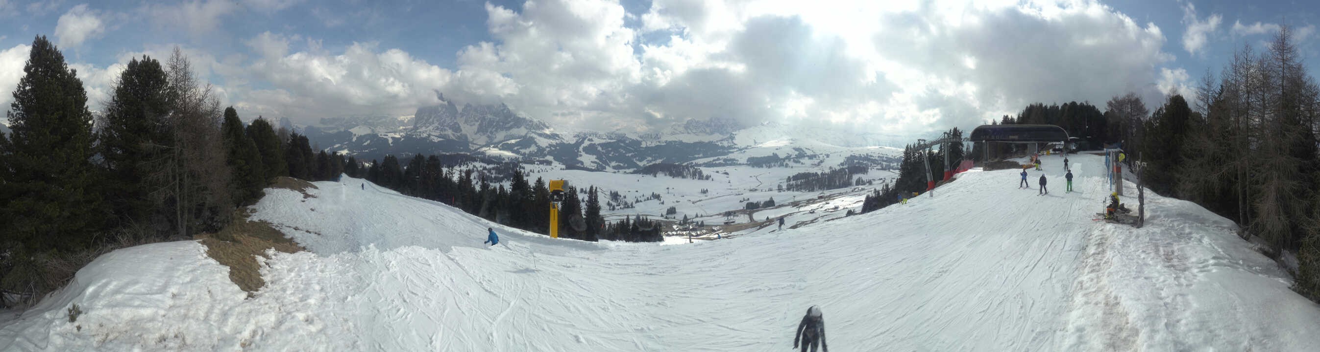 Archiv Foto Webcam Blick über Seiser Alm – Mezdi Bergstation