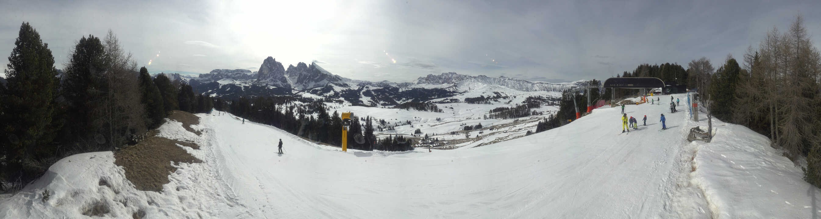 Archiv Foto Webcam Blick über Seiser Alm – Mezdi Bergstation