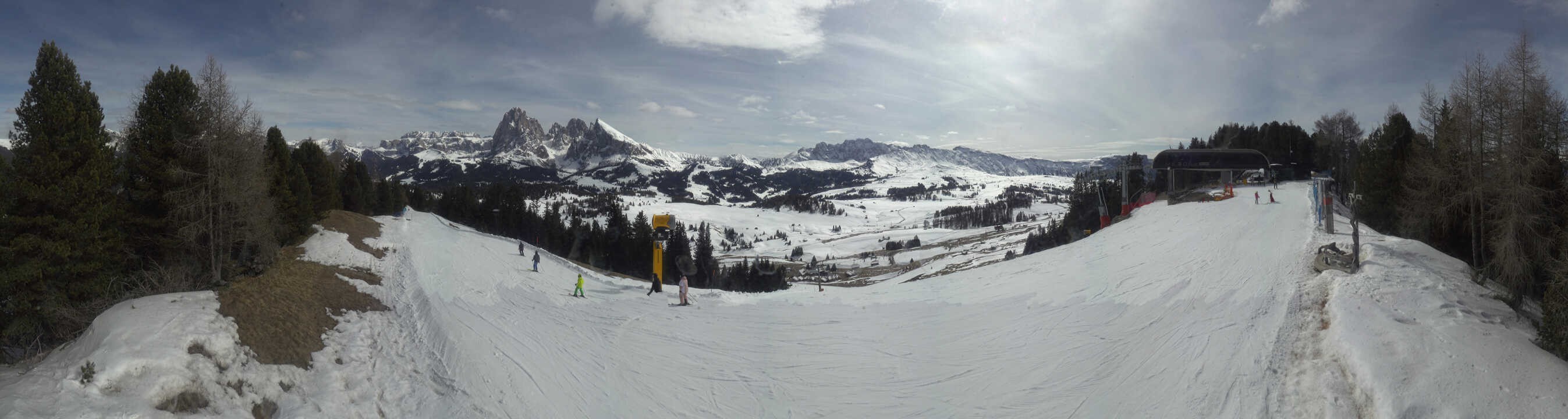 Archiv Foto Webcam Blick über Seiser Alm – Mezdi Bergstation