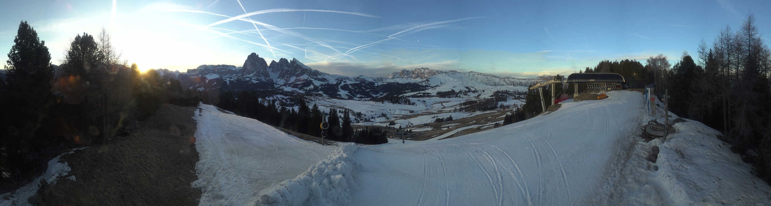 Archiv Foto Webcam Blick über Seiser Alm – Mezdi Bergstation