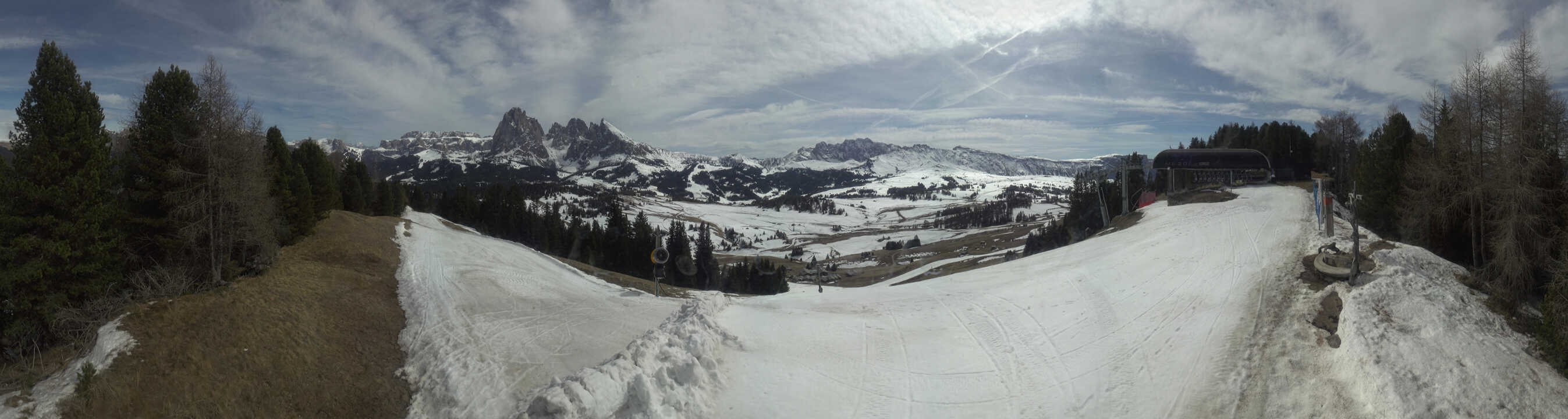 Archiv Foto Webcam Blick über Seiser Alm – Mezdi Bergstation