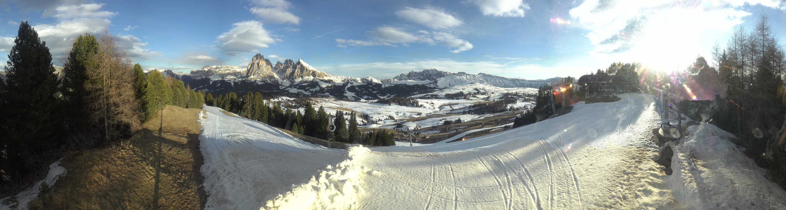 Archiv Foto Webcam Blick über Seiser Alm – Mezdi Bergstation