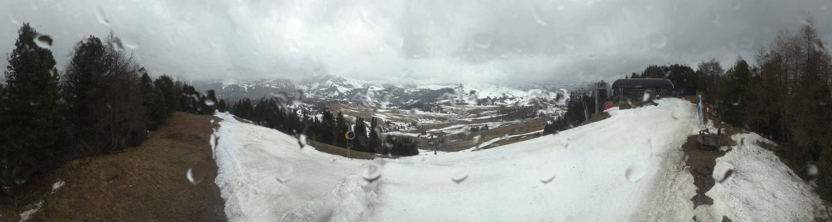 Archiv Foto Webcam Blick über Seiser Alm – Mezdi Bergstation