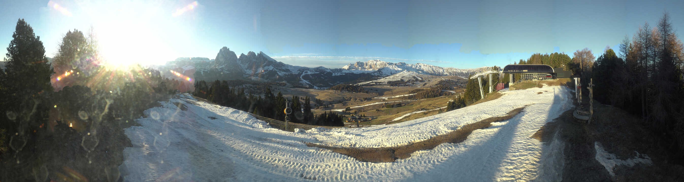 Archiv Foto Webcam Blick über Seiser Alm – Mezdi Bergstation