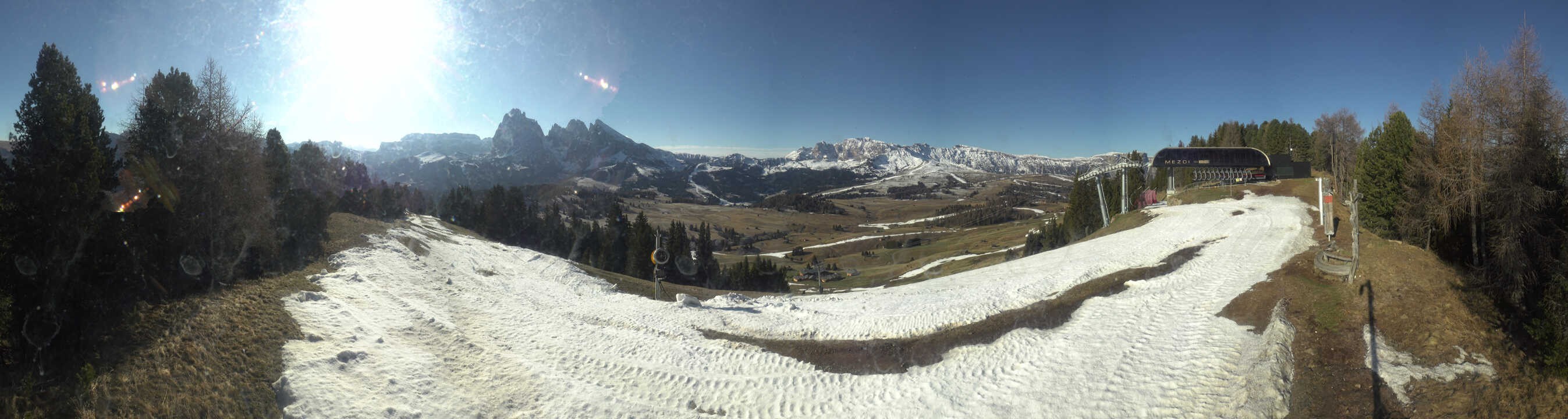 Archiv Foto Webcam Blick über Seiser Alm – Mezdi Bergstation