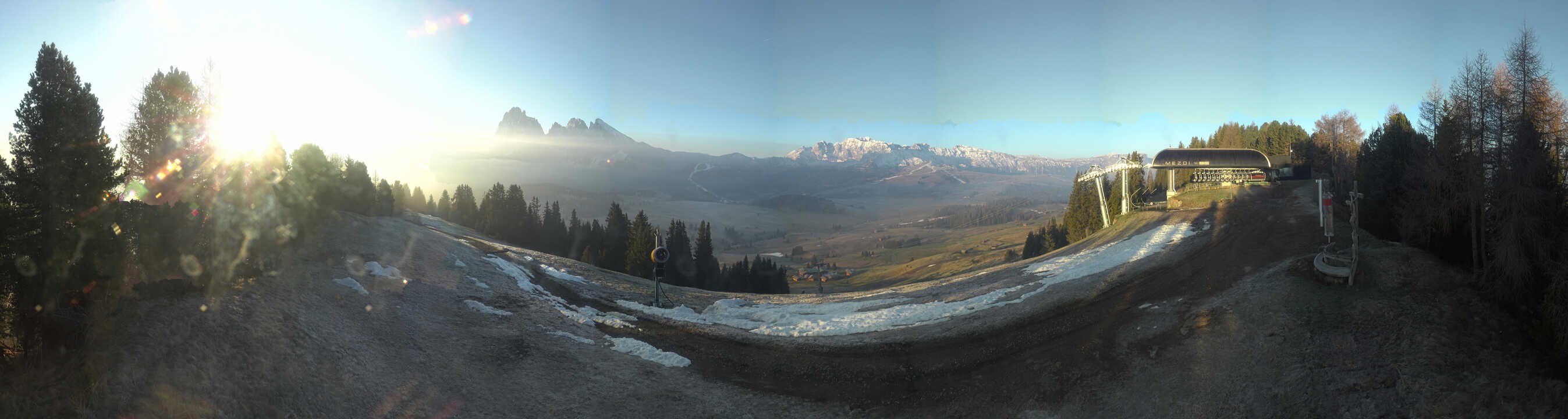 Archiv Foto Webcam Blick über Seiser Alm – Mezdi Bergstation