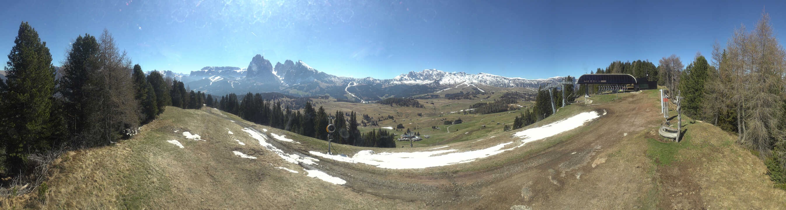 Archiv Foto Webcam Blick über Seiser Alm – Mezdi Bergstation