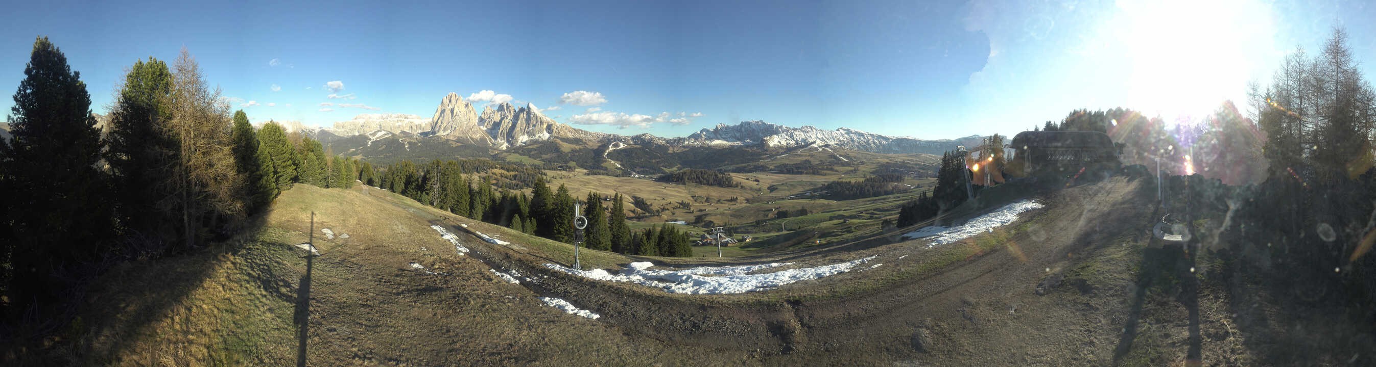 Archiv Foto Webcam Blick über Seiser Alm – Mezdi Bergstation