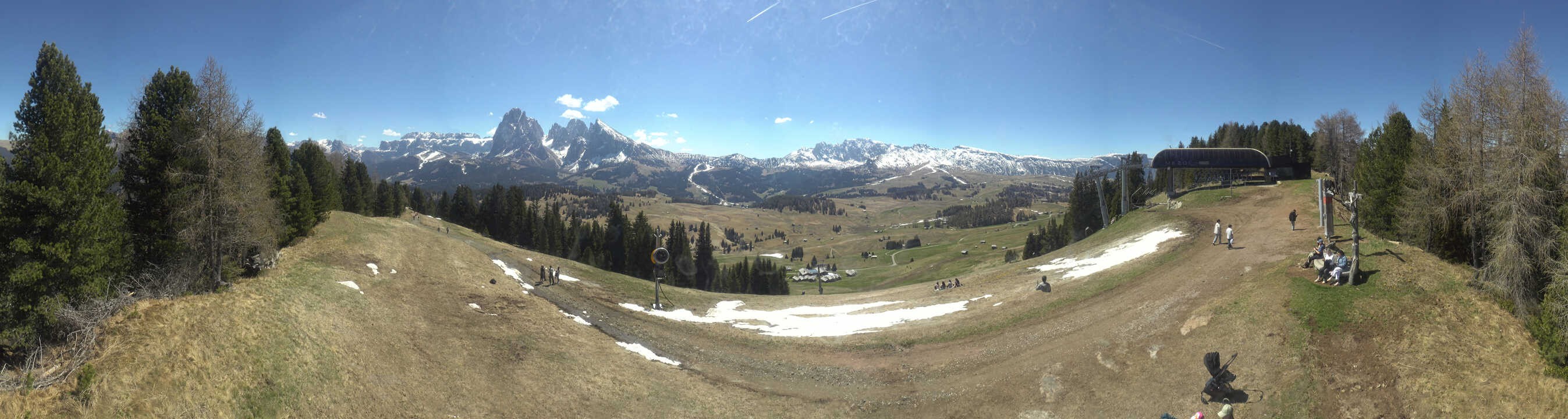 Archived image Webcam Alpe di Siusi: Panoramic view Mezdi mountain station
