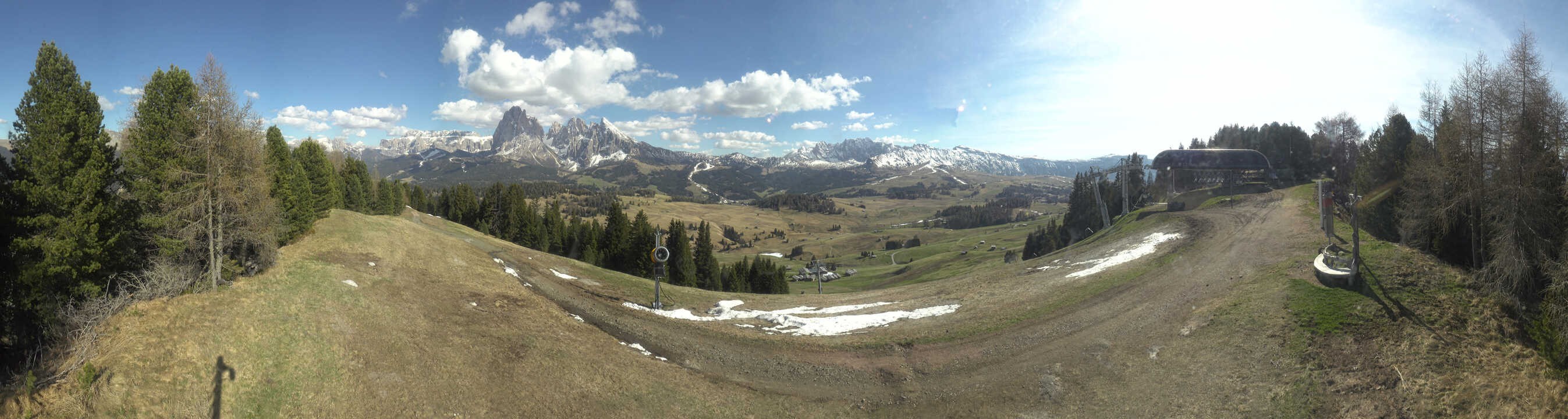 Archived image Webcam Alpe di Siusi: Panoramic view Mezdi mountain station