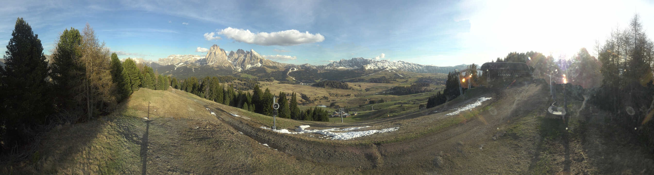 Archived image Webcam Alpe di Siusi: Panoramic view Mezdi mountain station