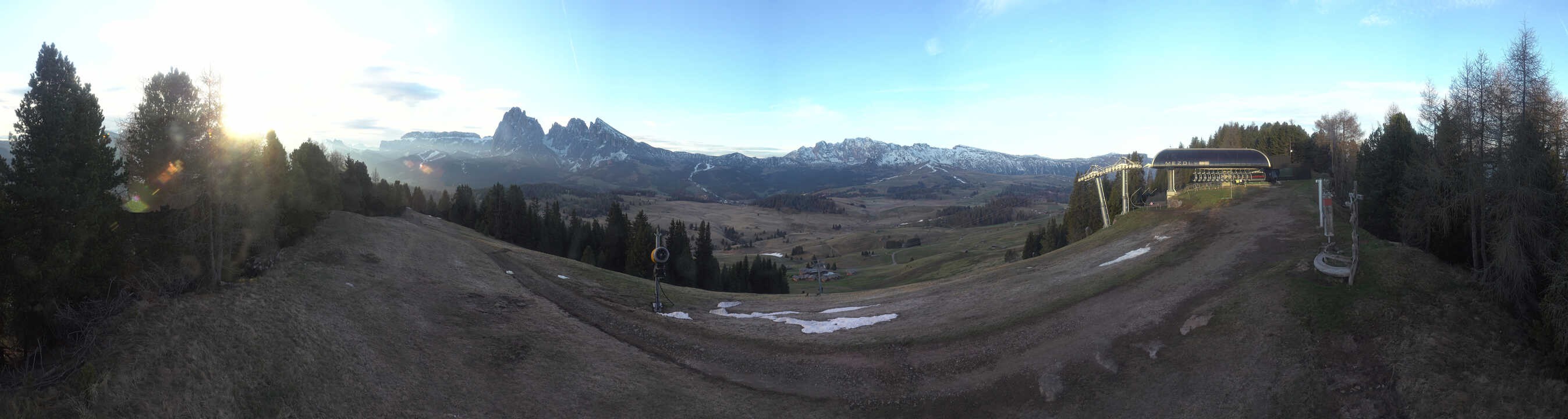 Archived image Webcam Alpe di Siusi: Panoramic view Mezdi mountain station