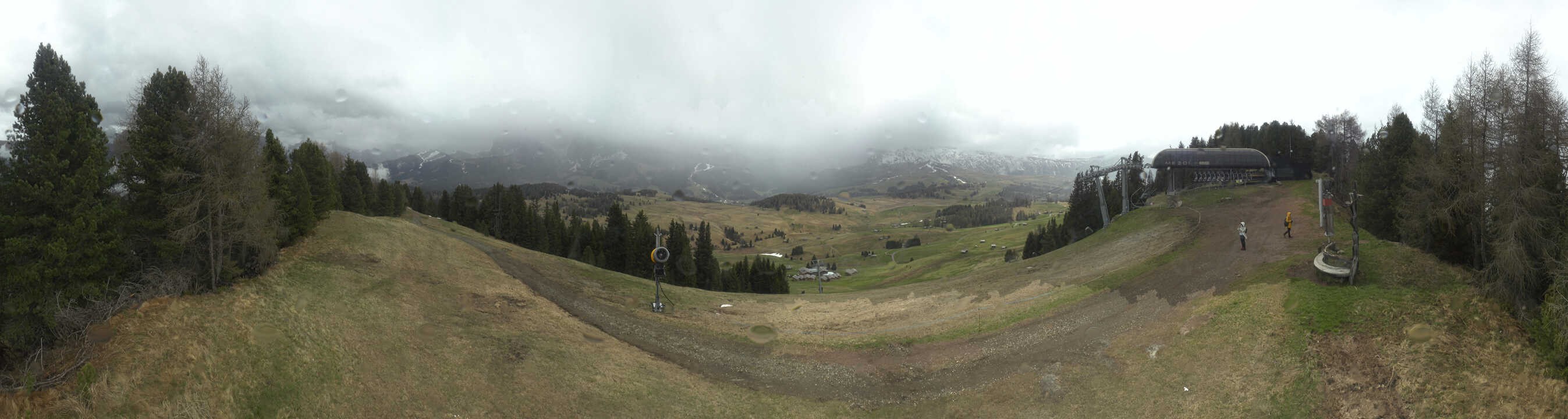 Archiv Foto Webcam Blick über Seiser Alm – Mezdi Bergstation