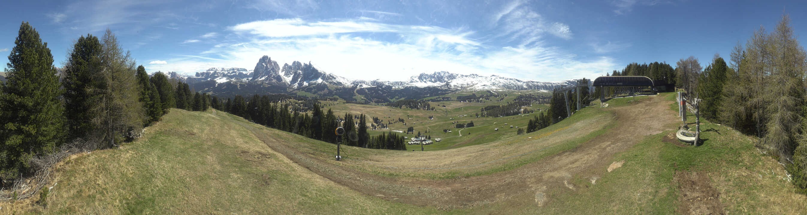 Archiv Foto Webcam Blick über Seiser Alm – Mezdi Bergstation