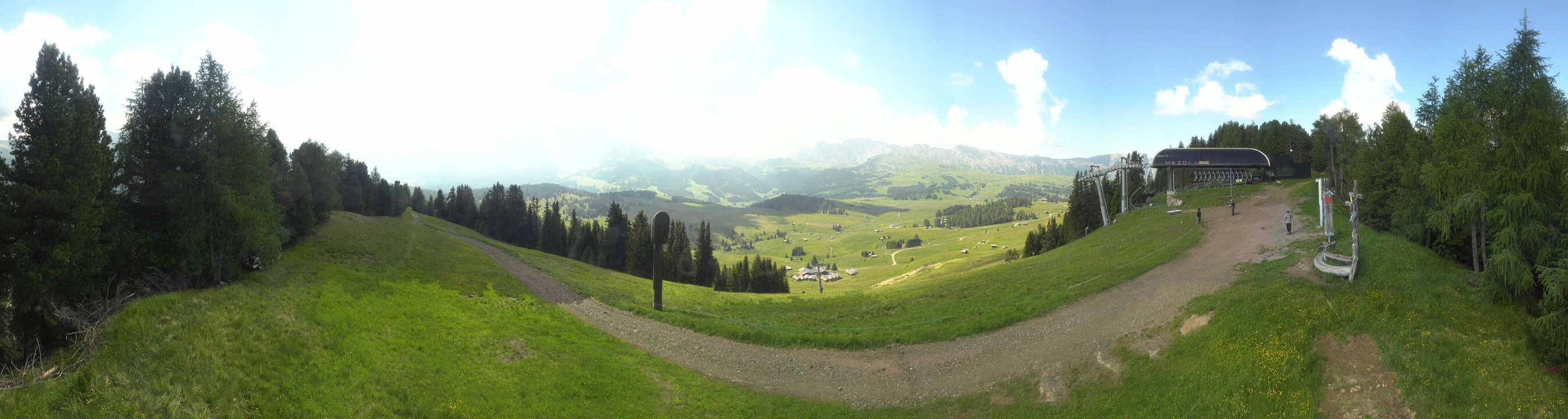 Archived image Webcam Alpe di Siusi: Panoramic view Mezdi mountain station