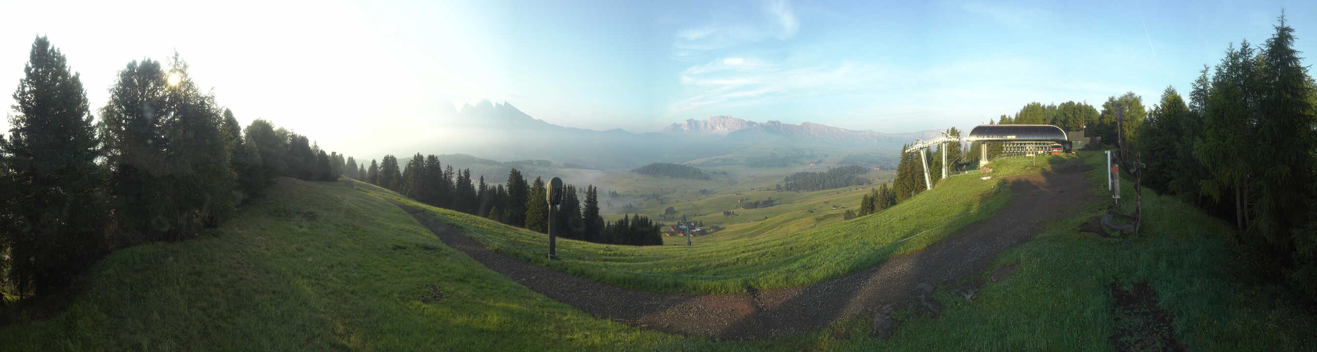 Archived image Webcam Alpe di Siusi: Panoramic view Mezdi mountain station