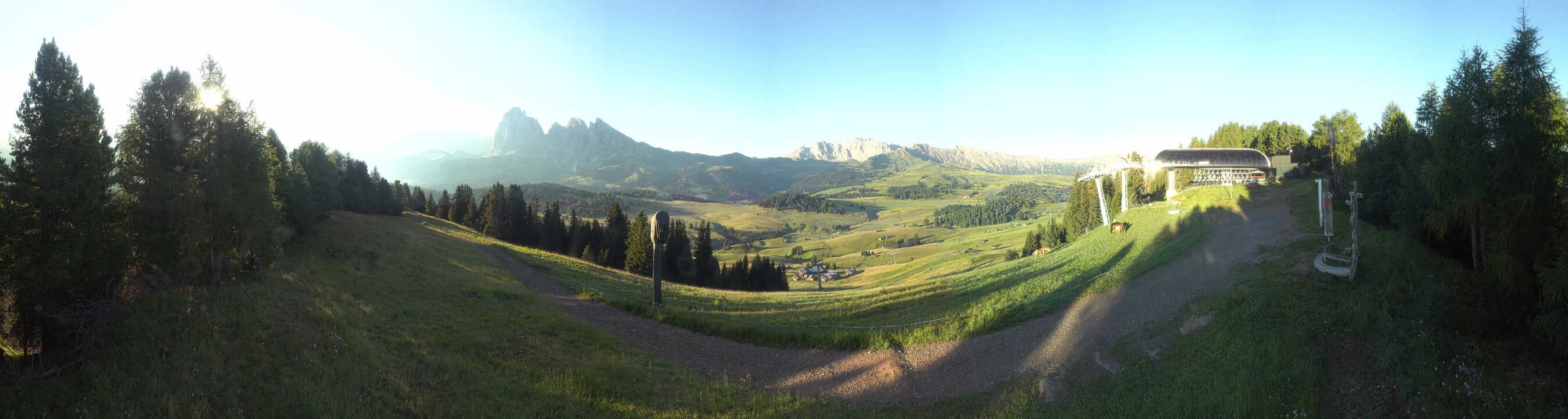 Archived image Webcam Alpe di Siusi: Panoramic view Mezdi mountain station