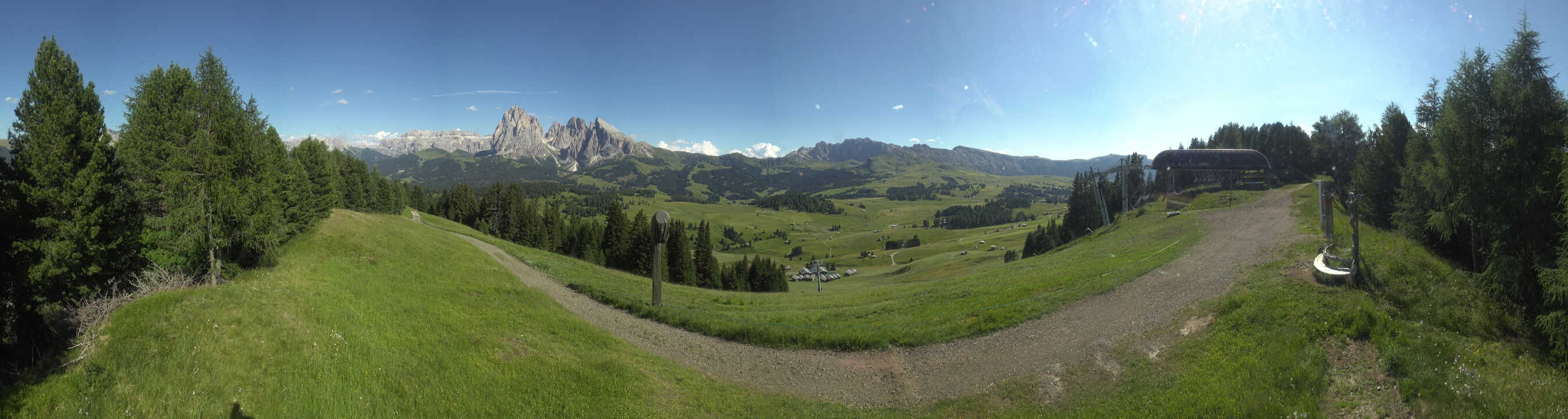 Archived image Webcam Alpe di Siusi: Panoramic view Mezdi mountain station