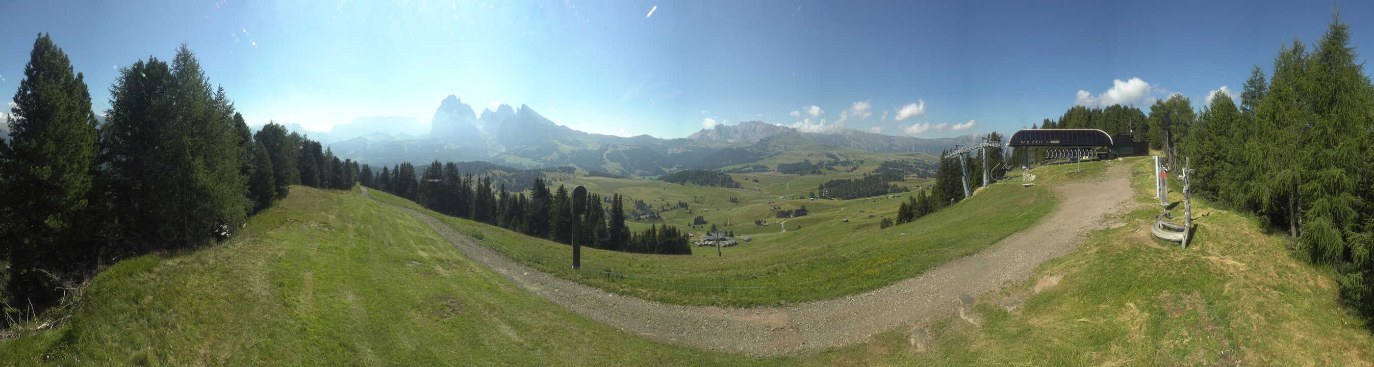 Archived image Webcam Alpe di Siusi: Panoramic view Mezdi mountain station