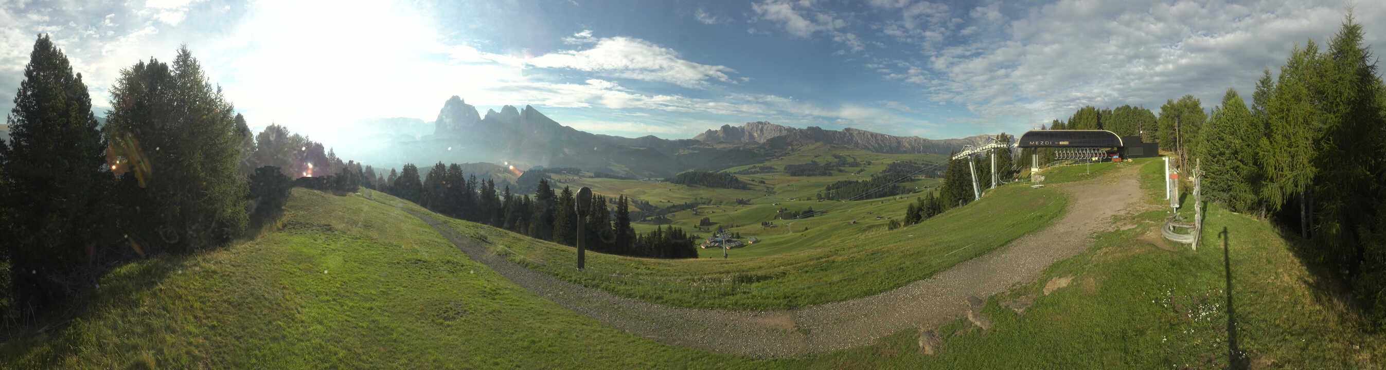 Archived image Webcam Alpe di Siusi: Panoramic view Mezdi mountain station