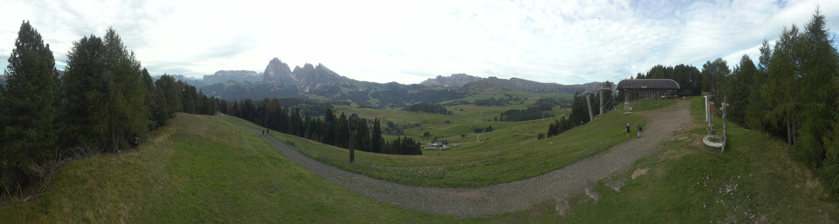 Archived image Webcam Alpe di Siusi: Panoramic view Mezdi mountain station