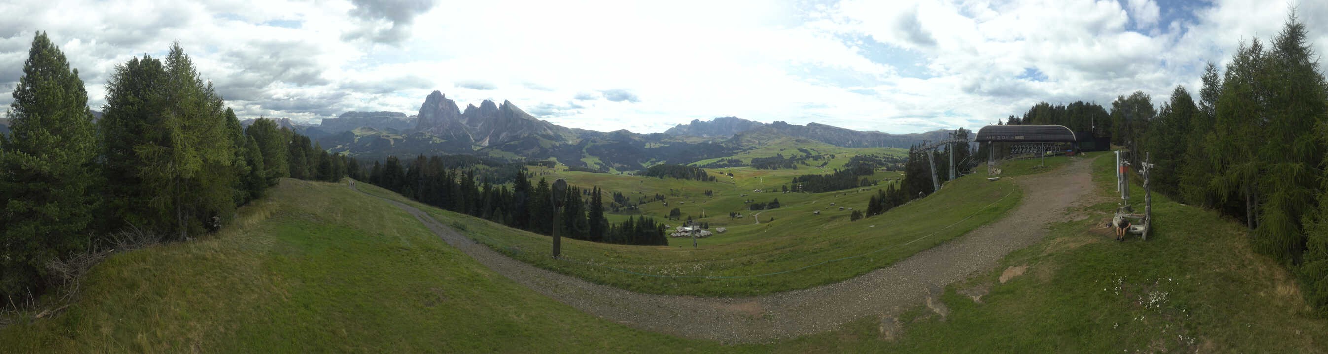 Archived image Webcam Alpe di Siusi: Panoramic view Mezdi mountain station