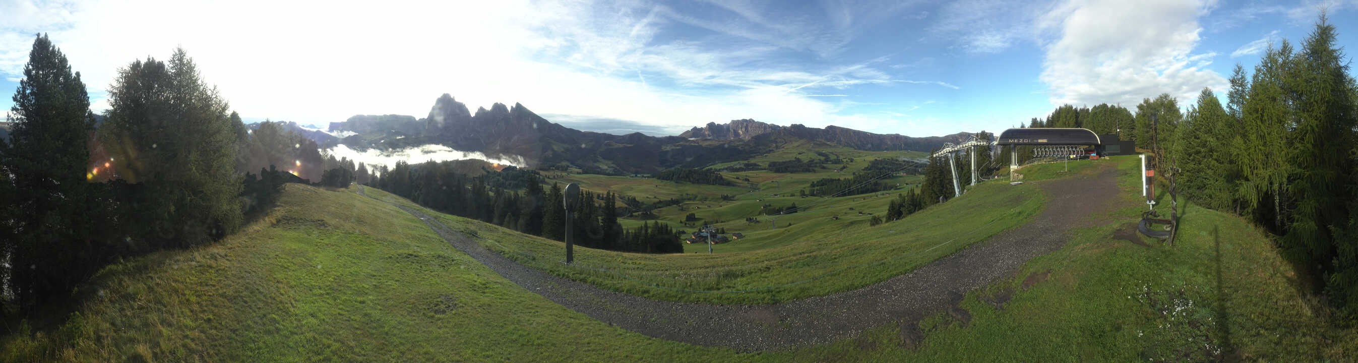 Archived image Webcam Alpe di Siusi: Panoramic view Mezdi mountain station